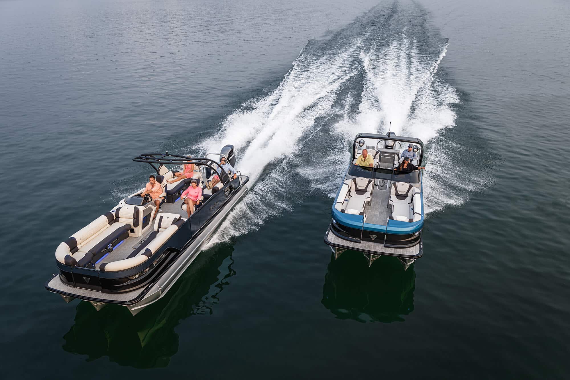 9 Types of Pontoon Boats. How to Choose the Best One for You